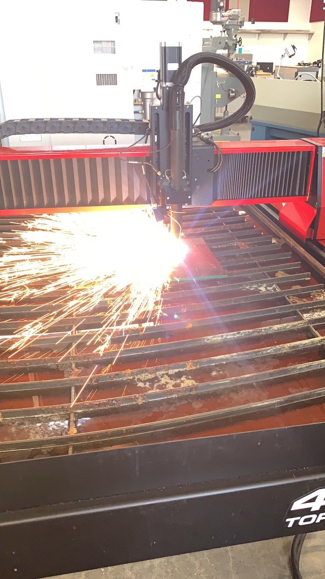 Plasma cutting table