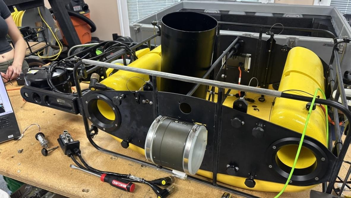 HAUV disassembled to hand sensors and thrusters over to unit testing